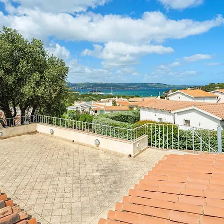 Rosa * Baja Sardinia